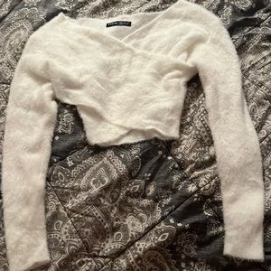 SHEIN Long Sleeve Fuzzy Crop Top